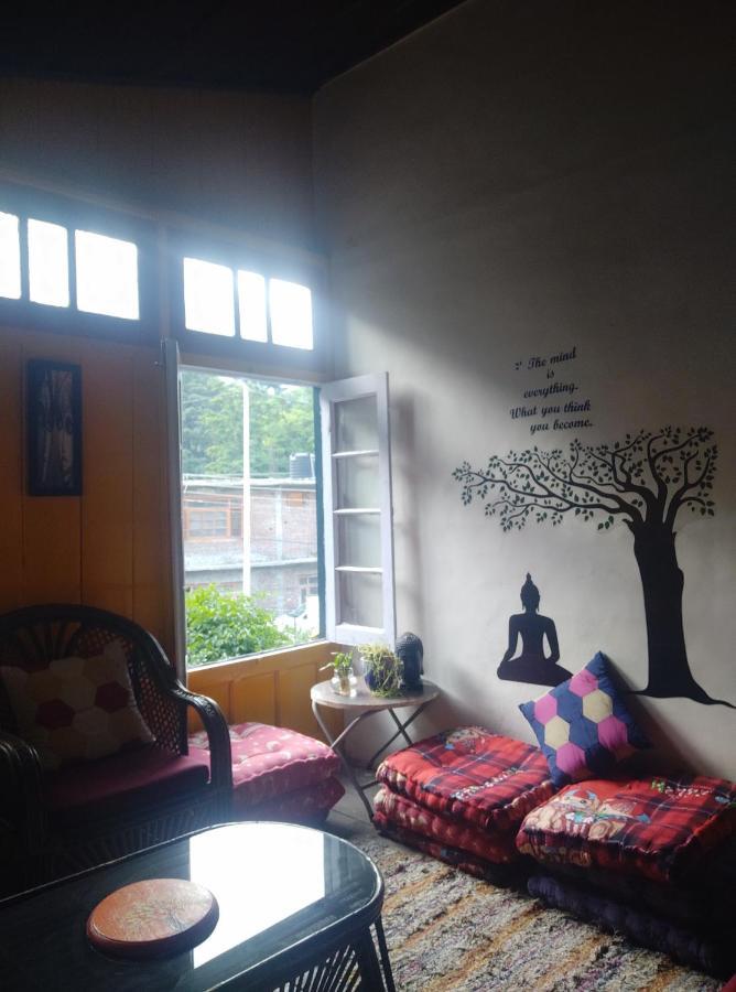 The Prasher Lodge Mall Road Manali Exterior foto